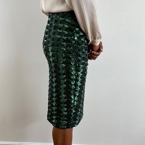 ESSENTIAL GREEN SEQUINS STRETCH PENCIL SKIRT SZ 6